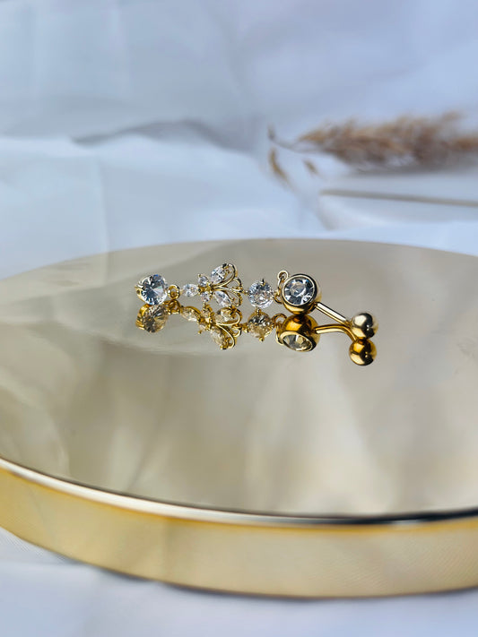 Bengü Bauchnabel Piercing