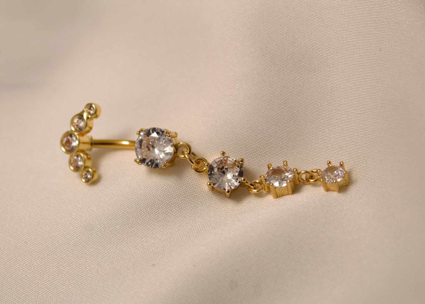 Dila Bauchnabelpiercing ￼